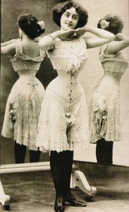 Victorian corset, End 1890s