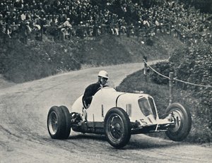 Whitney Straight Maserati breaks the record, 1934