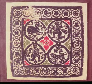 East Roman Empire tapestry showing wild beast hunt, excavated from burial grounds at Akhmim, 3rd-7th century by Unbekannt Unbekannt