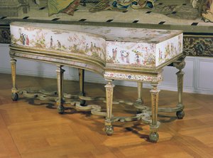 Harpsichord, Chinoiserie figures on white lacquer background by the Dagly Workshop, possibly Gerard Dagly, 1710
