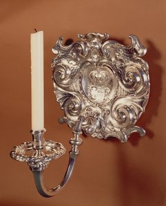 Sconce, single light, in Anglo-Dutch style of Restoration period, 1668-90 by Unbekannt Unbekannt