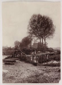 Bridges, Pile Children on a bridge, c 1890