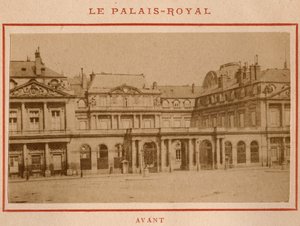 Commune of Paris (1871): view of the Palais-Royal in Paris before the fire of May 1871 by Unbekannt