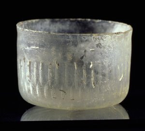 Cup with Wheel-Cut Decoration, from Syria or Egypt, Islamic Period, c.900 AD by Unbekannt