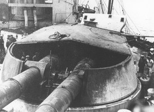 Damage to Q turret, HMS Lion, Jutland