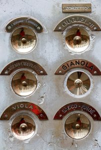 Doorbell Button Panel, Venice, Italy (photo) by Unbekannt