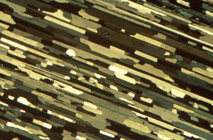 Micrographs (Light) Anodised extruded aluminium, light micrograph by Unbekannt
