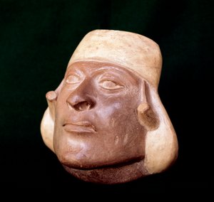 Pre-Columbian art, Moche civilization: terracotta vase representing a man