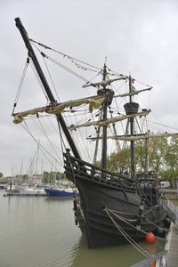 Replica of the Caraque Neo Victoria Boat of Magellan During the First Round of the World by Unbekannter Künstler