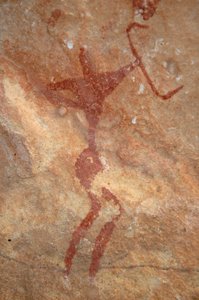 Rock art, Prehistory: Painting of a character (archer) in an ornate shelter, in the Uweinat massif, Sudan (Karkur-Talh or Karkur Talh). Period from 8000 to 3000 years BC. Photography