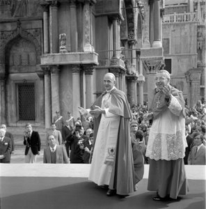 The Cardinal Albino Luciani (John Paul I) with Pope Paul VI in Venice - 1972