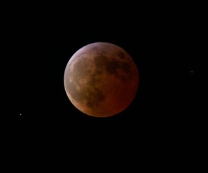 Total Lunar Eclipse, 3 March 2007 by Unbekannt