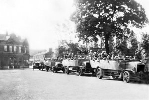 United Kingdom: A Line of Charabancs in the Town Centre, Poynton, Cheshire, c1925 by Unbekannt