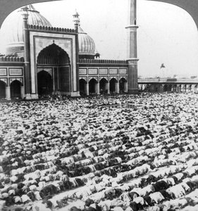 Praying at Jumma Musjid, Delhi, India