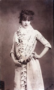 Portrait of Henriette Rosine Bernard known as Sarah Bernhardt (1844-1923), autographed photography by Unknown artist
