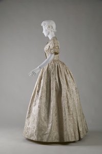 Wedding dress (side view)