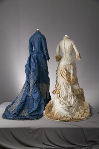Wedding dress by Unknown artist