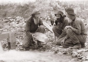 3 men filtering the earth to obtain gold: Gold seekers in southern Dakota, Rockerville. Photography 1889 by Unknown artist