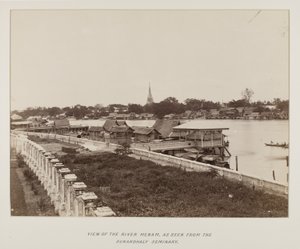 Photograph in Photograph Album by Unknown photographer