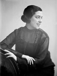 Portrait of Anita Pittoni, c.1933