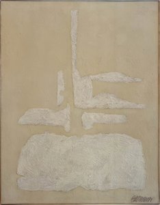 Hani-i-white with Comb Pattern by Willi Baumeister