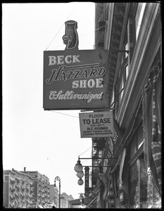 Sign for Beck Hazzard Shoes, New York City, July 1916