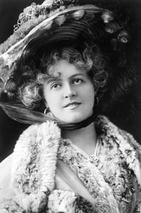 Marie Studholme, English Actress