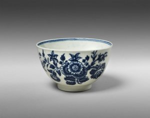 Teabowl by Worcester Porcelain Manufactory