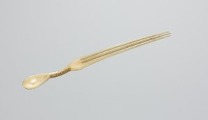 Snuff Spoon/Comb, Late 1800s (bone)