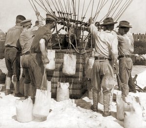Attaching Sandbags to the Basket of a Balloon, Fort Myer, USA by Hippolyte Lalaise Devéria