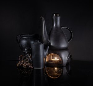 Dark Ceramics Candle Glow by larryliu