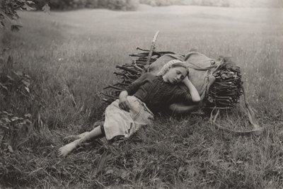Weary by Alfred Stieglitz