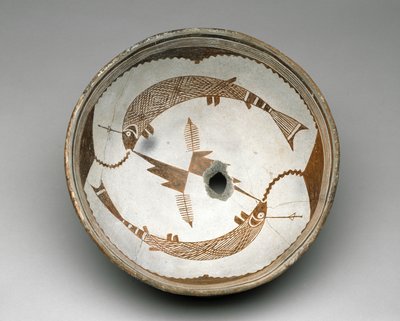 Mogollon bowl with two hooked fish, Style II, 1025-1150 by American School