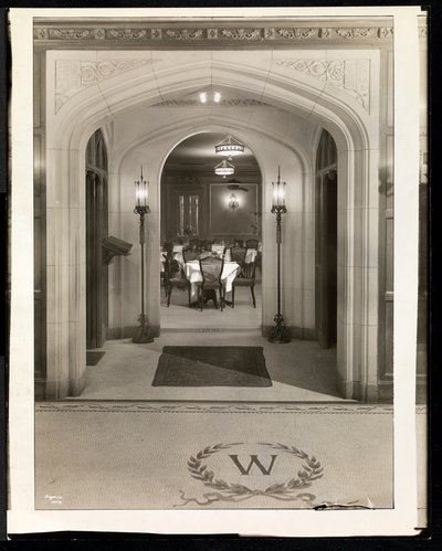 Archway leading into the dining room of the Hotel Woodward, Broadway and 55th Street, New York, 1920 by Byron Company