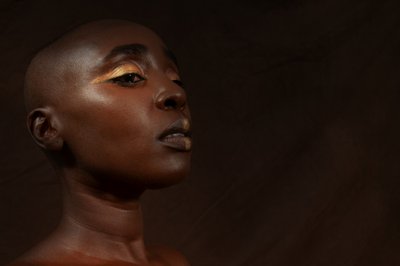 Elegant Golden Woman by Christine von Diepenbroek