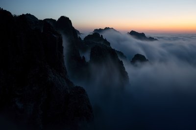 Misty Mountain Peaks by Chuanxu Ren
