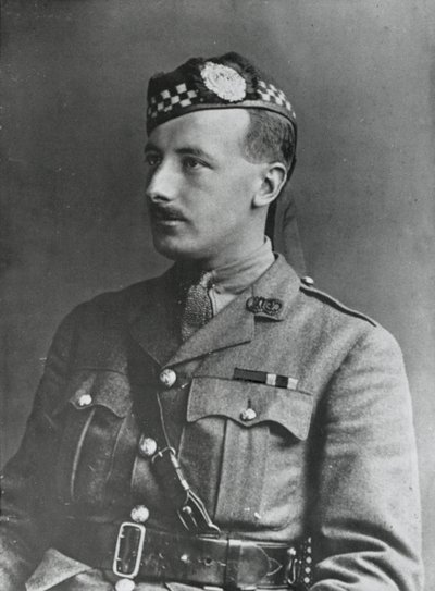 Portrait of Captain Arthur Henderson VC, 2nd Battalion Argyll and Sutherland Highlanders, 1915 by English Photographer