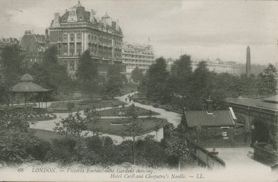 Victoria Embankment Gardens, showing Hotel Cecil and Cleopatra