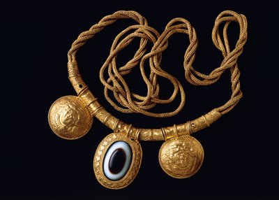 Gold Chain Necklace and Bullae from Todi (Umbria) by Etruscan