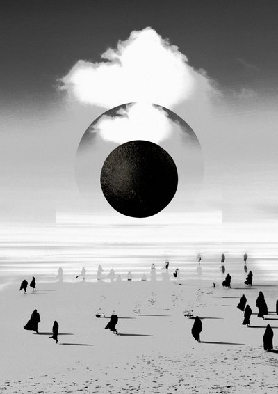Black Moon Beach by Fran Rodríguez