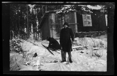 Arne Homén and Guido Simberg with Skis by Hugo Simberg