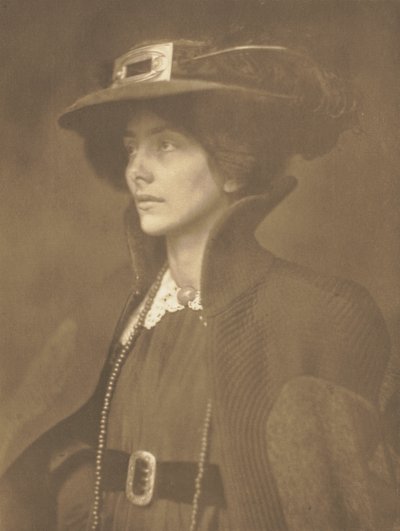 Frau Mathasius by J. Craig Annan