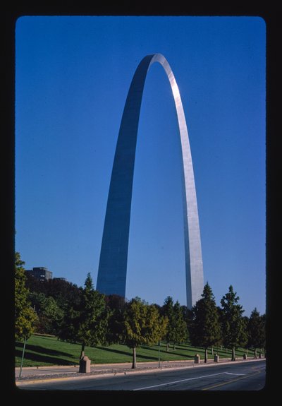 Gateway Arch, Saint Louis, Missouri, USA by John Margolies