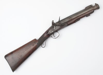 Blunderbuss with spring bayonet issued to Irish Volunteers, c.1815 by Joseph Wood