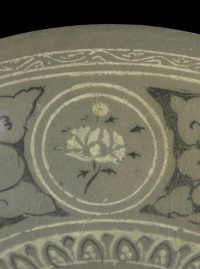 Bowl with cranes and clouds by Korean School