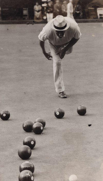 M.A. Ferris Bowls in Paddington, London by Luigi Leoni