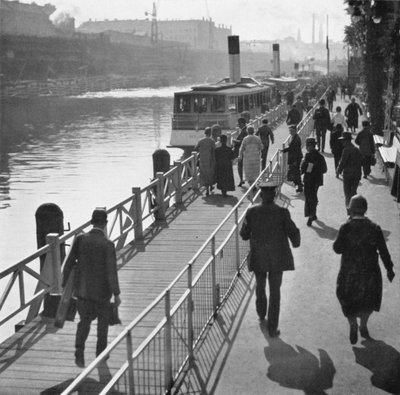 Berlin: An der Jannowitzbrucke; Jannowitz Bridge by Mario Bucovich