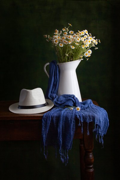 Summer Daisies Still Life by Ramiz Sahin