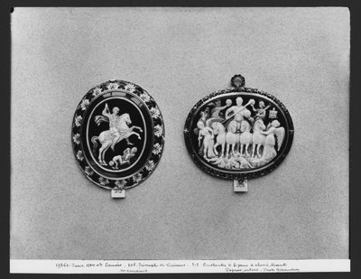 Cameos depicting Constantine II the Younger killing his enemies and the Triumph of Licinius by Roman
