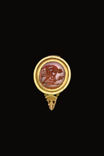 Roman ring stone in modern setting by Roman